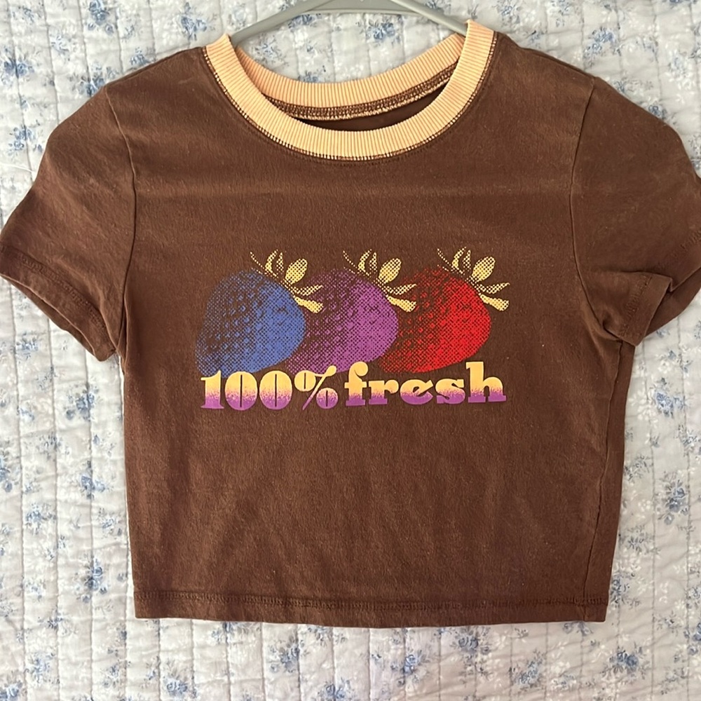 Urban outfitters graphic cropped tee.